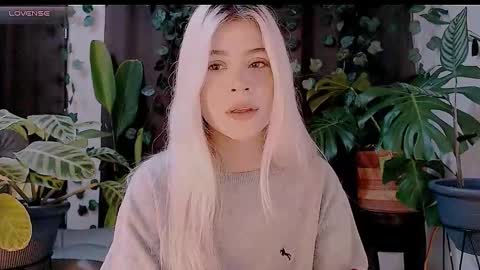 Snapshot of luckysapphire777 chatting on 10-15-25, 08:36 luckysapphire777 online show from 10-15-25, 08:36