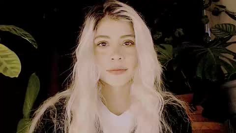 Snapshot of luckysapphire777 chatting on 10-30-25, 07:10 luckysapphire777 online show from 10-30-25, 07:10