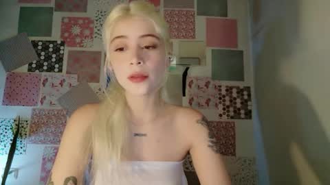 Snapshot of luckysapphire777 chatting on 11-14-25, 03:27 luckysapphire777 online show from 11-14-25, 03:27