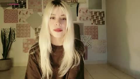 luckysapphire777 online show from 04-25-26, 11:35