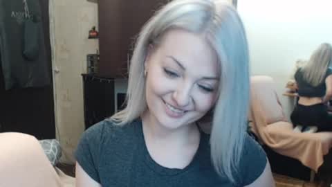 LuckyShot online show from 12-21-25, 02:35