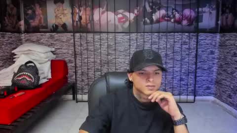 Snapshot of luckyy_boy_ chatting on 04-20-26, 10:44 Lucky online show from 04-20-26, 10:44