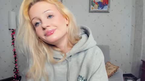 Snapshot of luckyy_tickets_ chatting on 02-21-26, 08:15 Alice online show from 02-21-26, 08:15