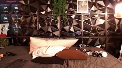 Lucy online show from 02-28-26, 03:29