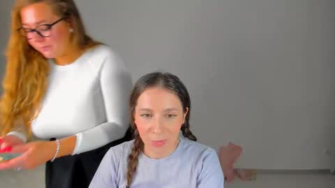 lucy__ray online show from 12-16-25, 05:51