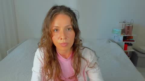 Snapshot of lucy__ray chatting on 05-14-26, 03:19 lucy__ray online show from 05-14-26, 03:19