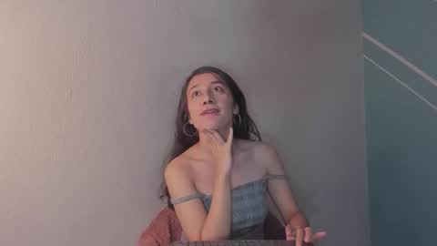 Lucy Herrera online show from 02-10-26, 01:10