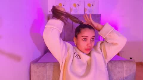 lucy online show from 04-03-26, 03:04