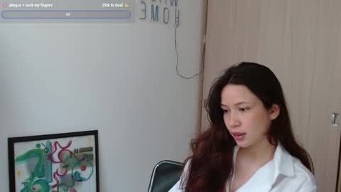 Snapshot of lucy_collins_g chatting on 12-17-25, 08:04 Lucy online show from 12-17-25, 08:04