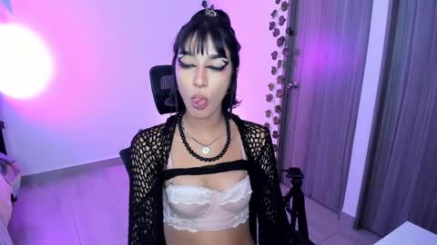 lucyfer online show from 03-11-25, 07:25