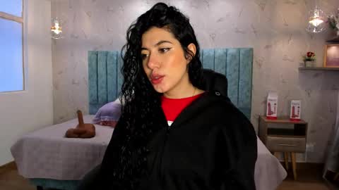 Lucy Greys online show from 10-06-25, 11:51