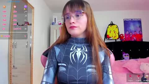 Snapshot of lucy_hess_ chatting on 12-11-24, 04:53 Lucy online show from 12-11-24, 04:53