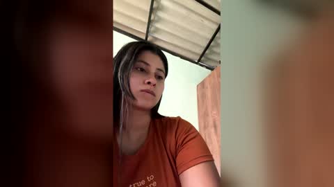 Lucia online show from 02-11-26, 04:56