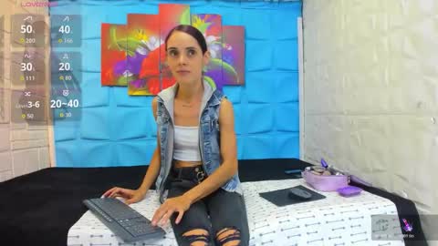 Lucy unlimit come back here  online show from 01-07-26, 06:43