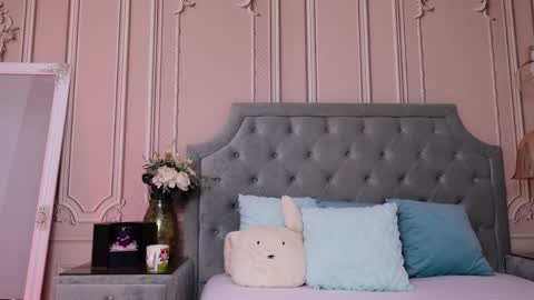 LucyAddison online show from 04-08-26, 09:09