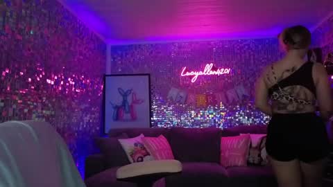 lucyallen4201 online show from 04-14-26, 10:10