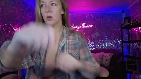 Snapshot of lucyallen4201 chatting on 05-14-26, 10:11 lucyallen4201 online show from 05-14-26, 10:11