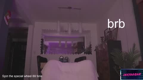 Lucy Alien  online show from 01-24-25, 03:32