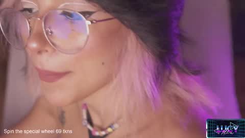 Lucy Alien  online show from 01-27-25, 09:44