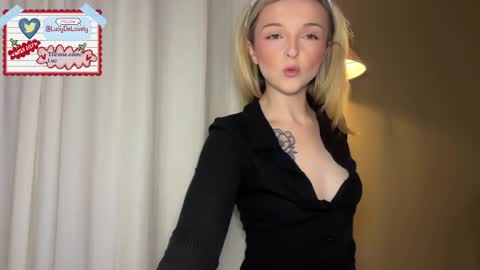 Snapshot of lucydelovely chatting on 04-21-26, 11:07 Lucy online show from 04-21-26, 11:07