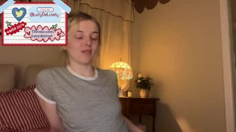 Snapshot of lucydelovely chatting on 06-05-26, 10:48 Lucy online show from 06-05-26, 10:48