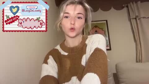 Snapshot of lucydelovely chatting on 06-20-26, 11:29 Lucy online show from 06-20-26, 11:29