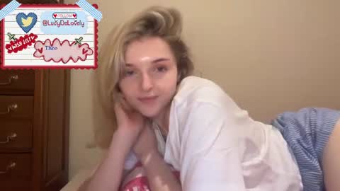 Snapshot of lucydelovely chatting on 06-22-26, 11:35 Lucy online show from 06-22-26, 11:35