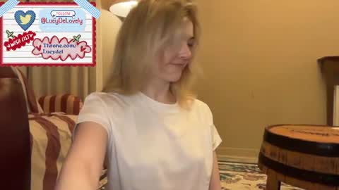Snapshot of lucydelovely chatting on 07-05-26, 11:23 Lucy online show from 07-05-26, 11:23