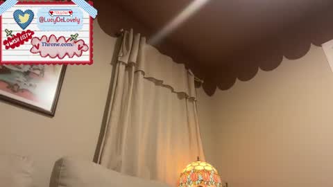 Snapshot of lucydelovely chatting on 07-11-26, 11:17 Lucy online show from 07-11-26, 11:17