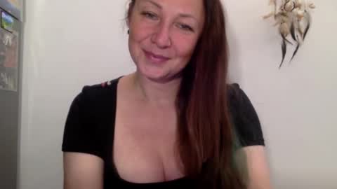 LucyKissxx online show from 10-22-25, 02:17