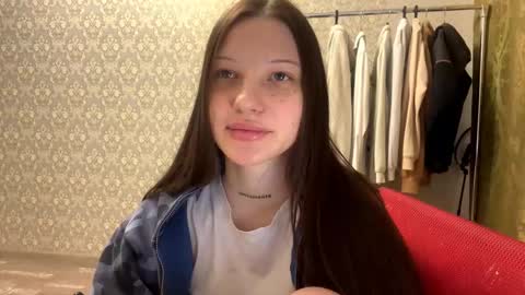 Snapshot of lucykobylarczyk chatting on 02-03-26, 02:53 Ella online show from 02-03-26, 02:53