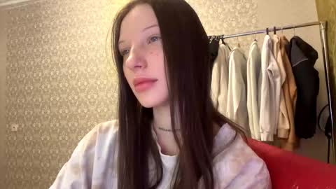 Snapshot of lucykobylarczyk chatting on 02-10-26, 04:16 Ella online show from 02-10-26, 04:16
