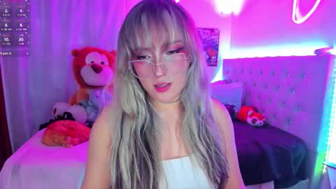 Lucy online show from 09-23-25, 04:59