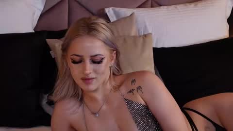 Lucy Lexton online show from 03-09-25, 01:37