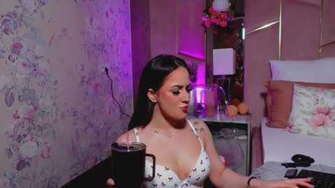 Lucy Lexton online show from 04-04-26, 03:27