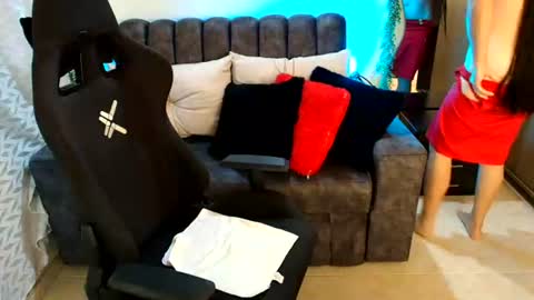 Snapshot of lucyli_ chatting on 06-15-26, 06:32 LUCY online show from 06-15-26, 06:32