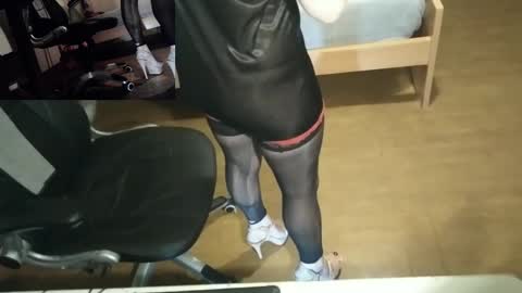 LucyLun online show from 01-18-25, 02:47