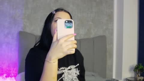 lucyrayy online show from 02-08-26, 08:01