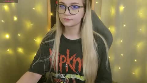 Lucy online show from 07-21-26, 08:33