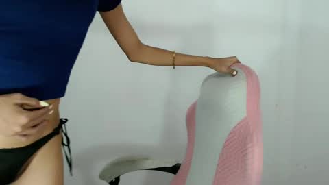Snapshot of lucyseductive_ chatting on 07-06-26, 07:38 JIRVIE online show from 07-06-26, 07:38