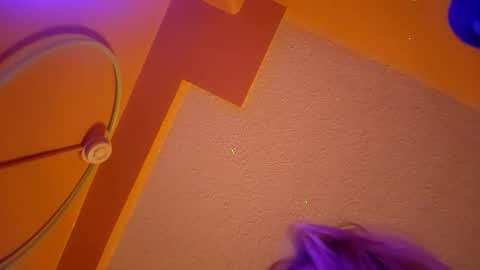 Lucy Vybes and Go-Gert online show from 11-26-25, 10:27