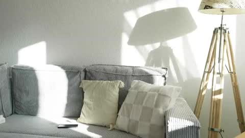 Snapshot of lucyxlou chatting on 12-01-25, 12:10 lucyxlou online show from 12-01-25, 12:10