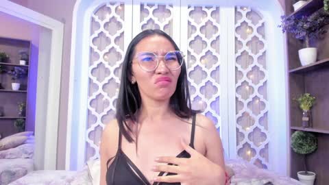 Snapshot of lucyy_liiu chatting on 01-29-25, 09:50 Lucy Liiu online show from 01-29-25, 09:50