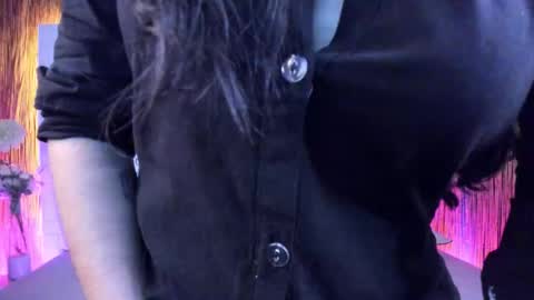 Lucy Liiu online show from 02-27-26, 07:47