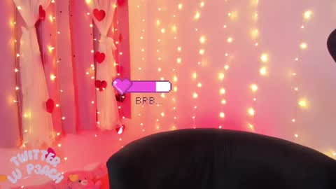 Snapshot of lucyy_peach chatting on 02-23-25, 01:46 LUCYY FROM HOME online show from 02-23-25, 01:46