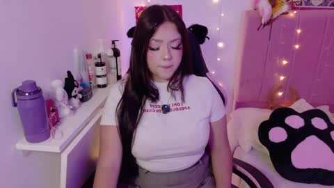 LUCYY FROM HOME  online show from 04-18-26, 01:42