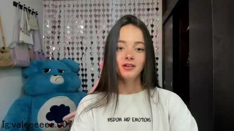 Snapshot of lucyy_tayy chatting on 12-12-24, 03:54 The love of your life 3 online show from 12-12-24, 03:54