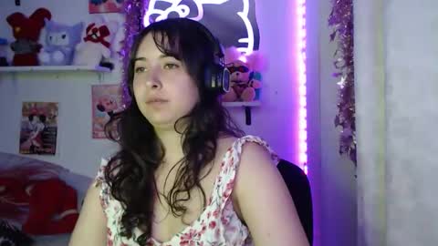 Snapshot of luhannaeverdeen chatting on 03-22-26, 04:05 Luhana online show from 03-22-26, 04:05