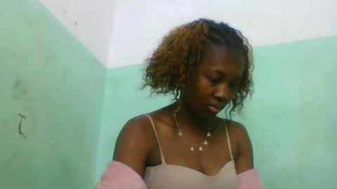 Snapshot of luicie196645 chatting on 08-04-26, 05:32 luicie196645 online show from 08-04-26, 05:32