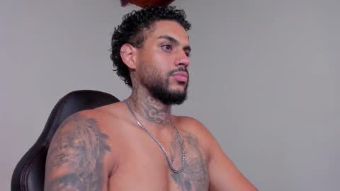 Luigi Vitale online show from 02-11-26, 02:16